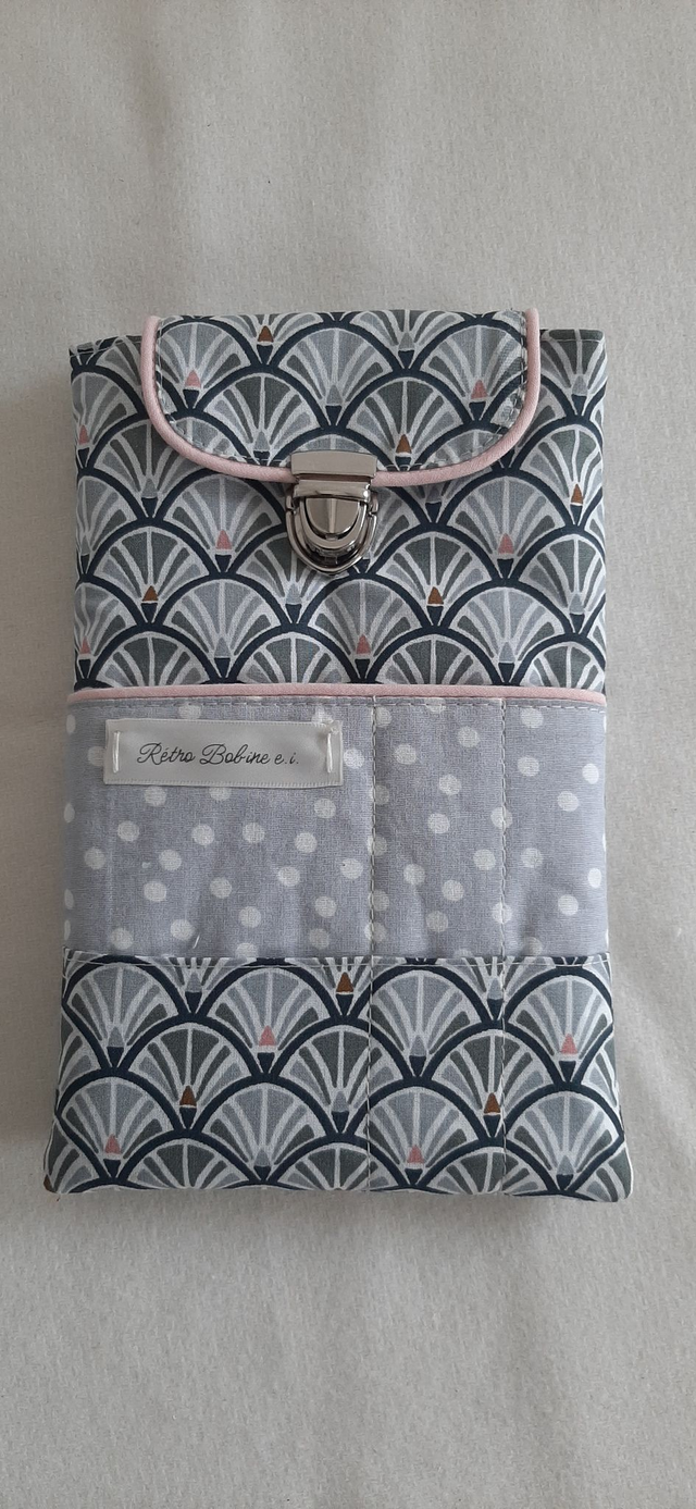 Lisette - Format XS pour livre de poche ou liseuse