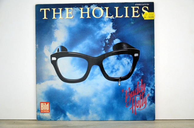 Hollies - 'Buddy Holly' (1980)
