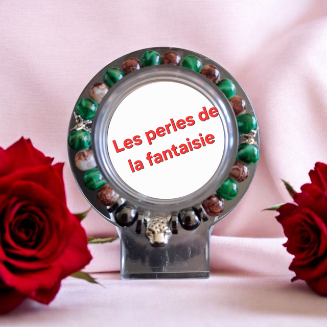 Bracelet perles de verre, perles hématite,breloque centrale léopard