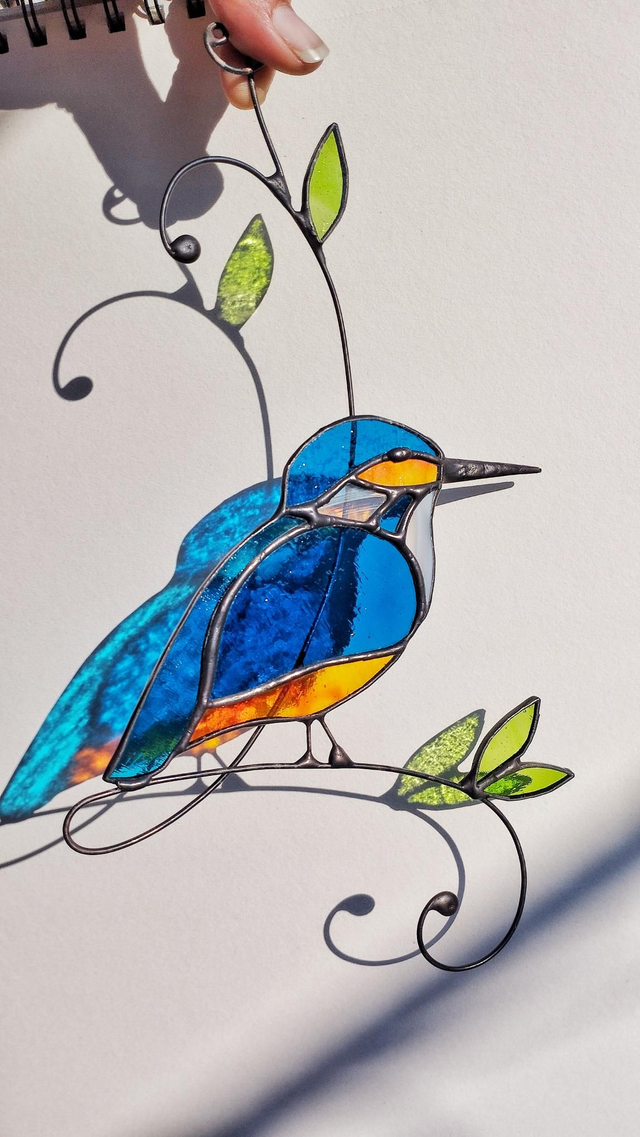 Le Martin pêcheur de profil 