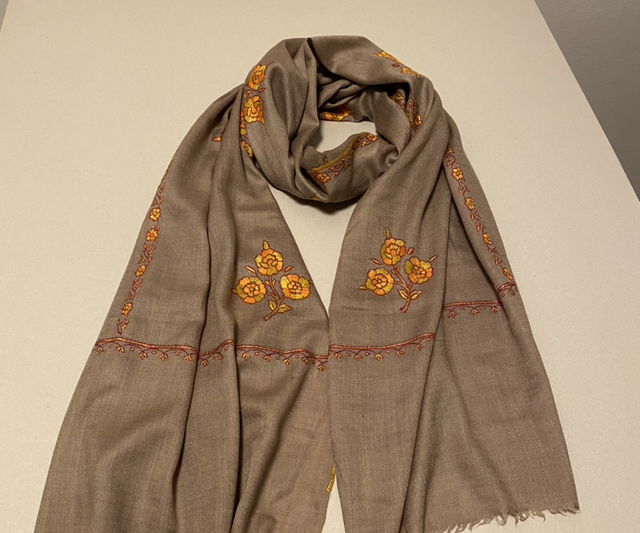 Handbestickter Schal aus 100% Kaschmir UNIKAT!  