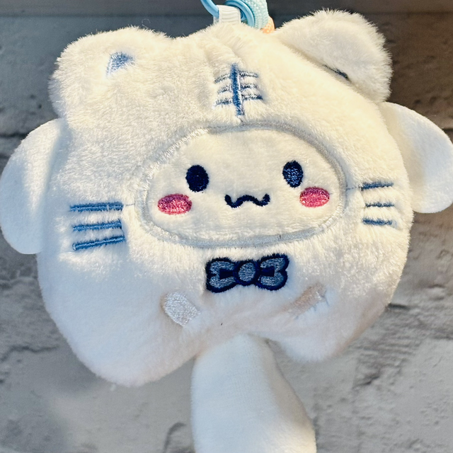 Adorable Cinnamorrol plush pendant with matching acrylic keyring