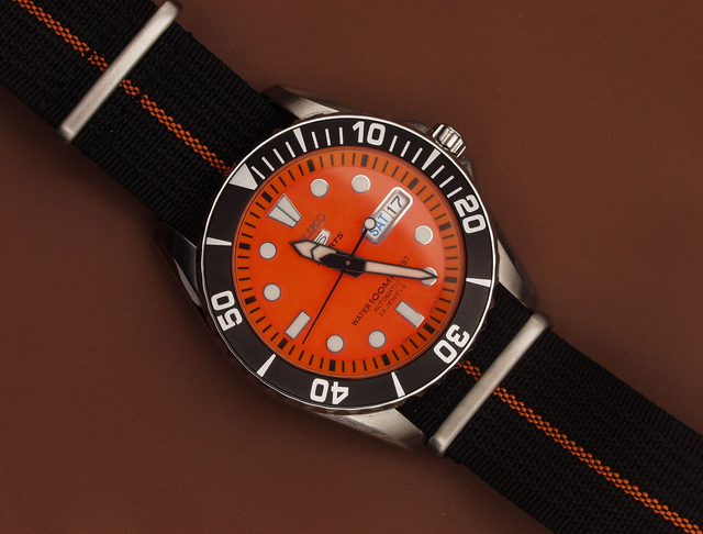 Seiko 5 Sports "Sea Urchin" SNZF19 - Automatic