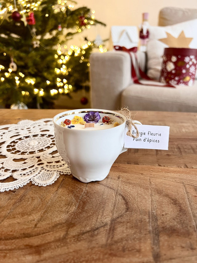 🎄 Bougie Pain d'épices - tasse à café "liseré or"