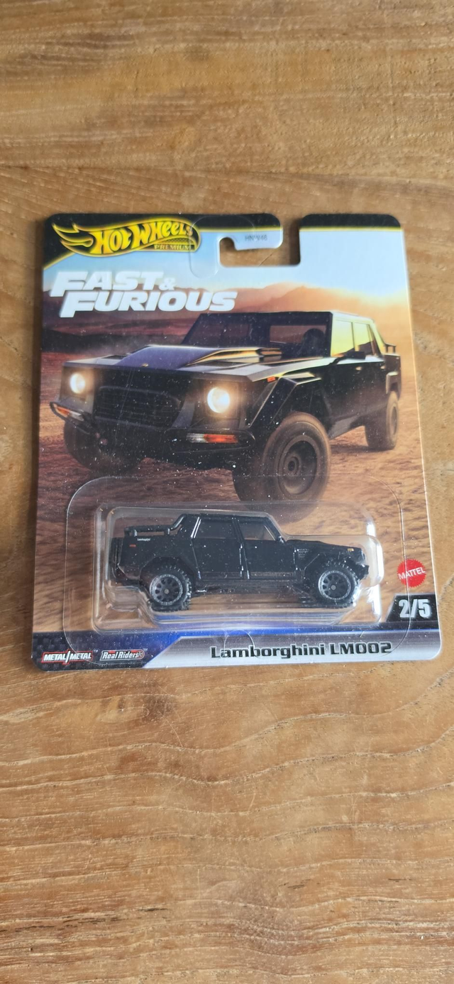 Lamborghini lm002