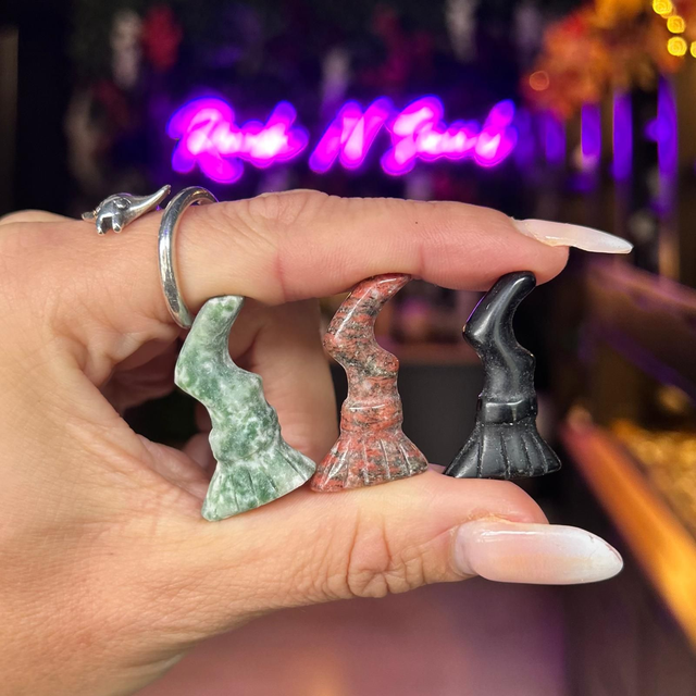 Broomstick Mini Carving