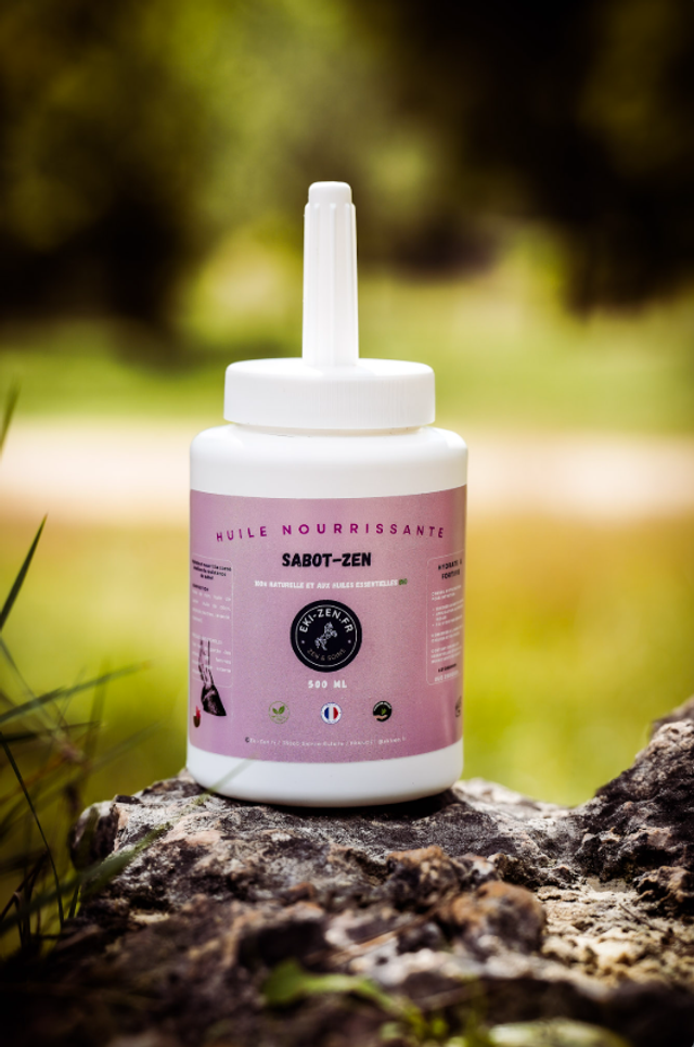 HUILE POUR SABOTS – Hydrate, assainit et protège les sabots