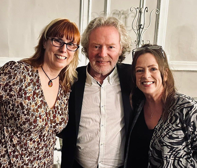 Reg Meuross supported by The Oxeye Daisies - 8.00pm Saturday 27th June 2026