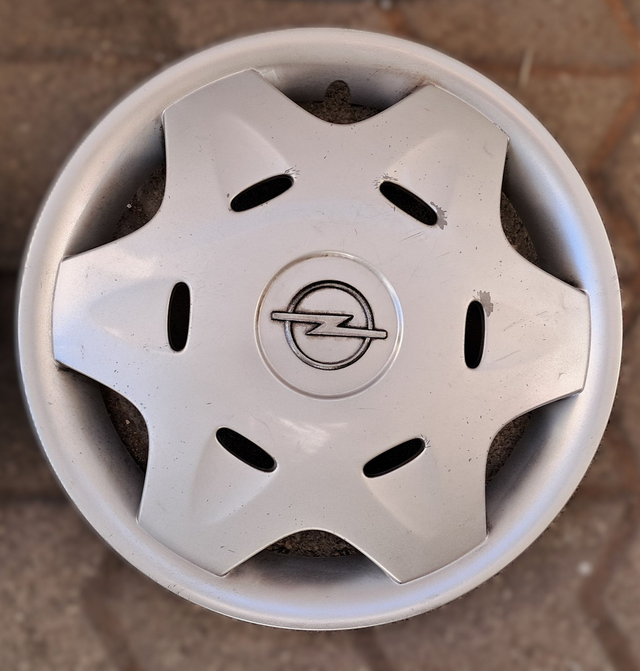 Enjoliveur Opel Corsa B 14p Occasion 