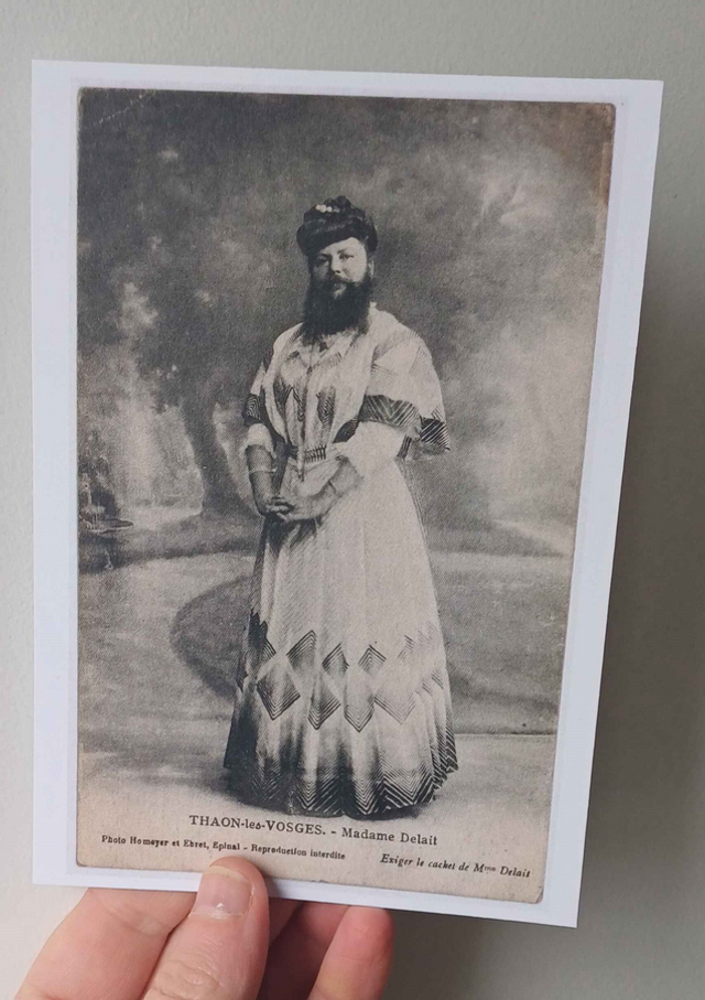 Carte postale Clémentine Delait (unité)