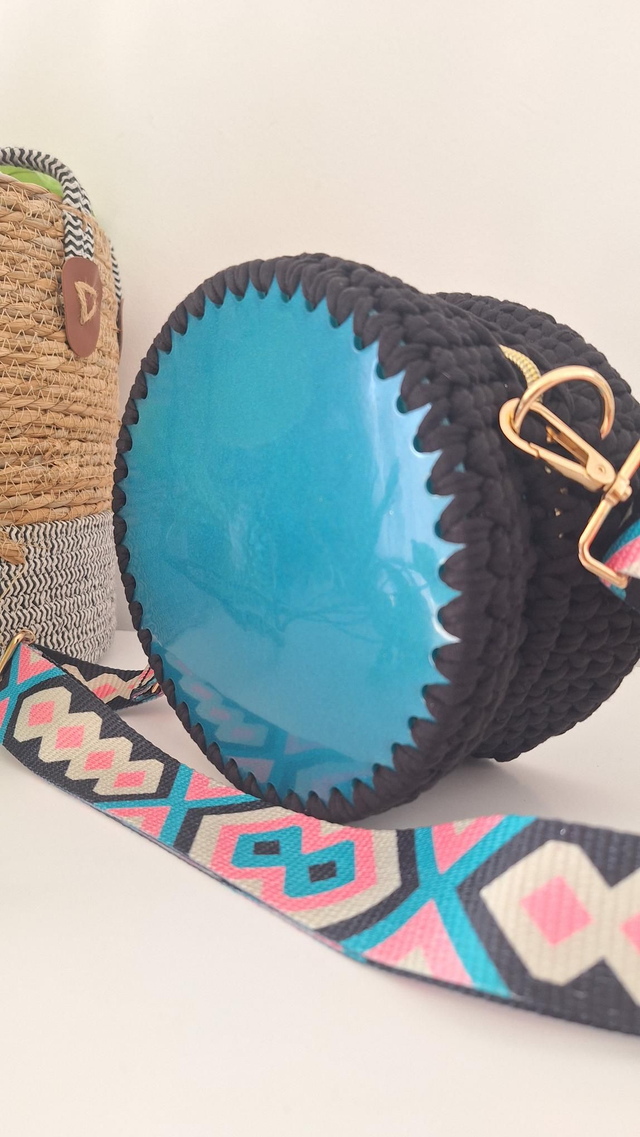 Sac résine et crochet bleu turquoise et noire