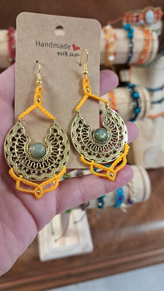 Boucles d'oreilles micro-macramé India