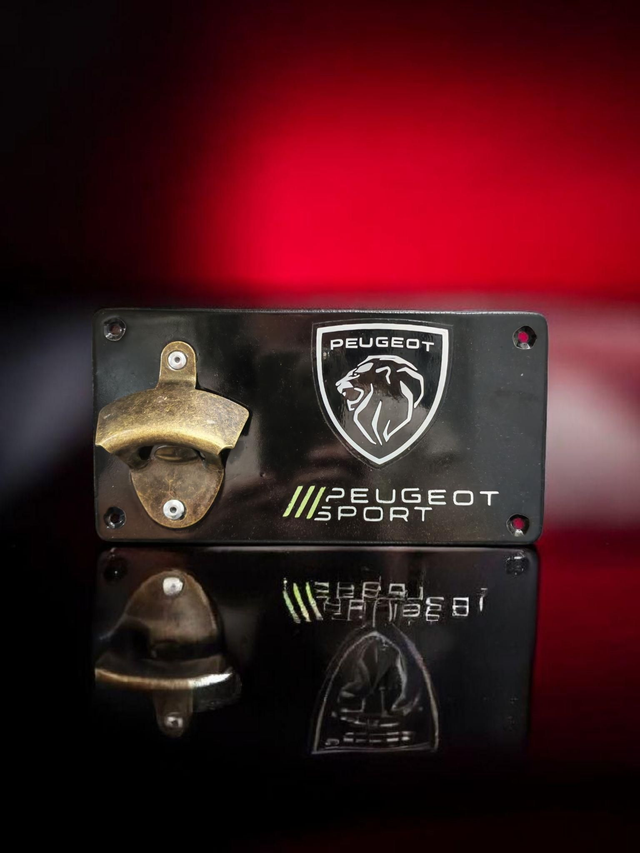 Décapsuleur mural Peugeot sport 