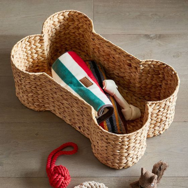 Bone-Shaped Water Hyacinth Pet Storage Basket - Large