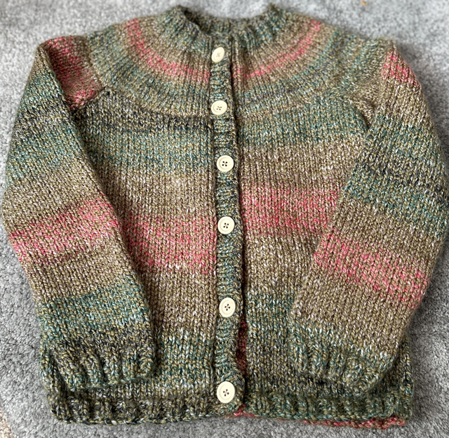 G16. Unisex cardigan 32 inch chest