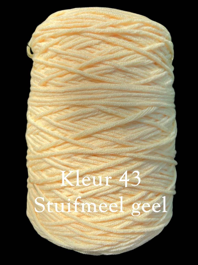 Tufting Yarns 400 gram 8 draads dik