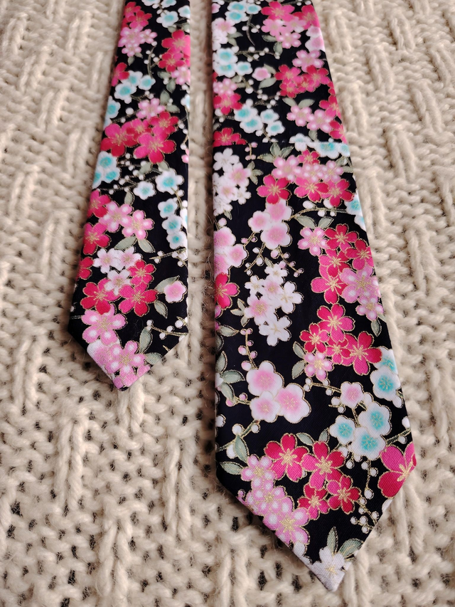 Cravate bout inversé, pièce unique 🤍