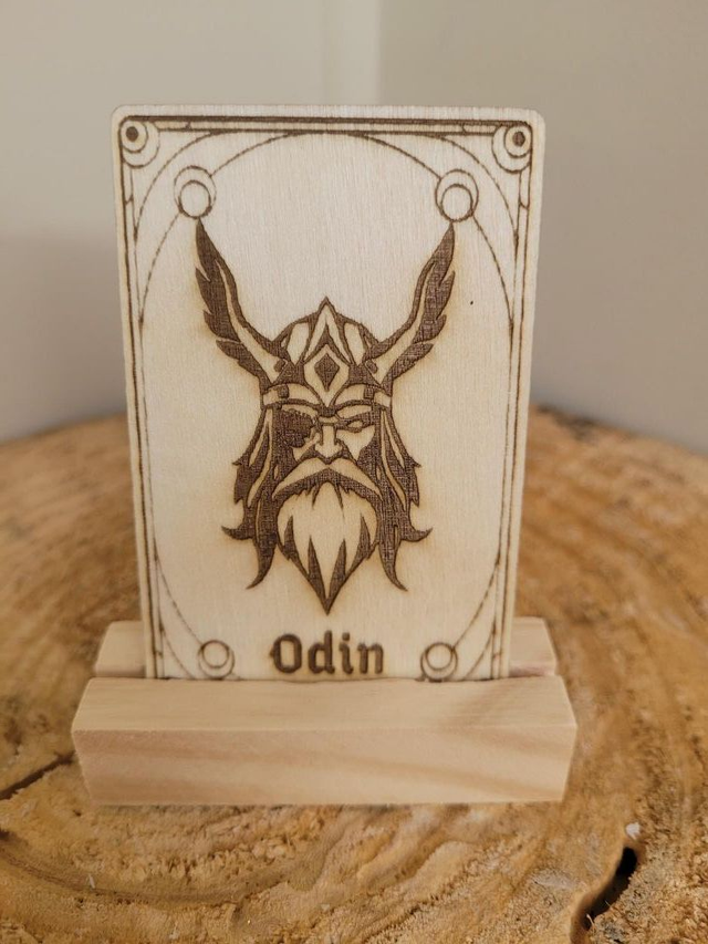 ⚔️ Carte Gravée – Odin