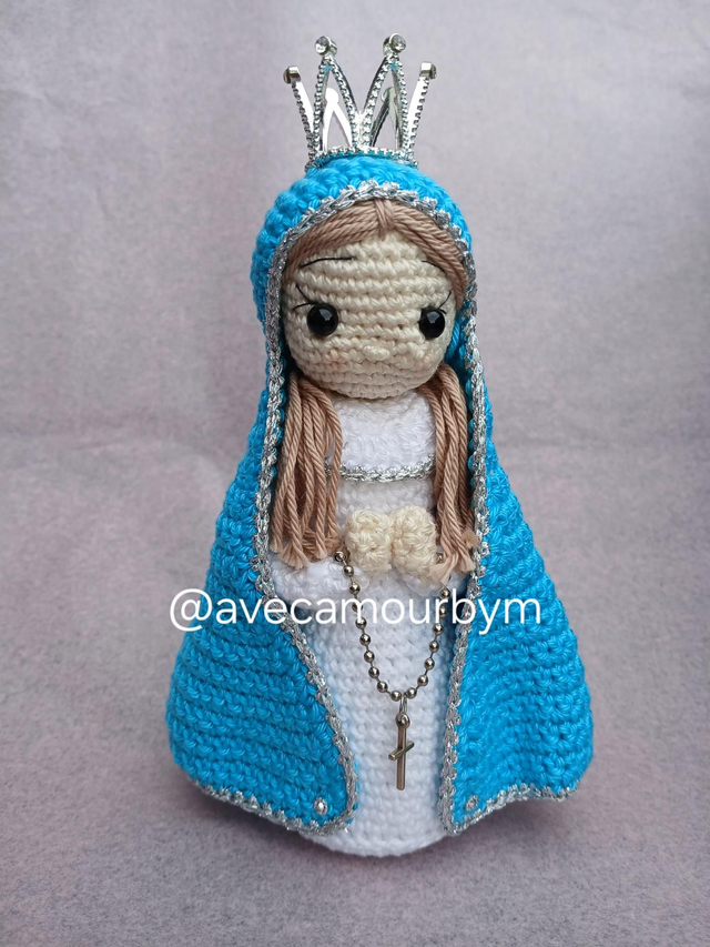 Poupée Vierge Marie bleue