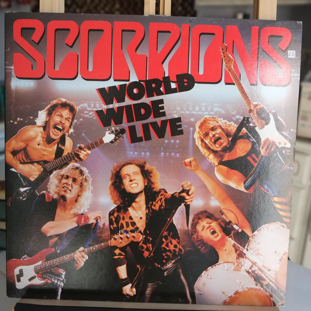 SCORPIONS - World Wild Live