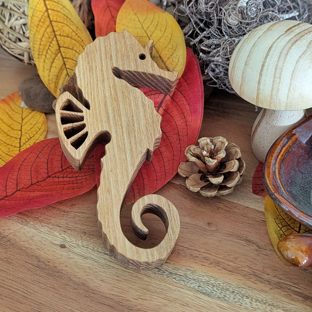 Hippocampe en frêne massif