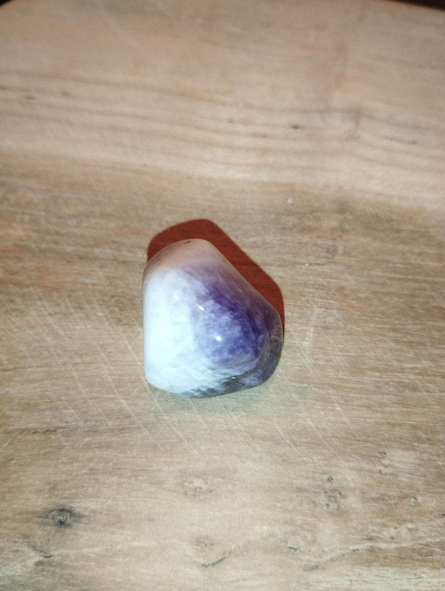 Améthyste à chevrons