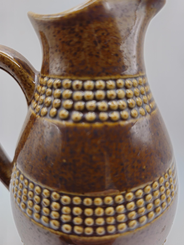 Pichet en grès ancien