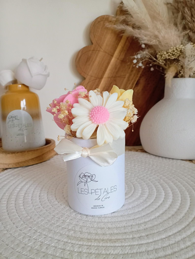 Bouquet de fleurs en cire "Rosée et printemps"