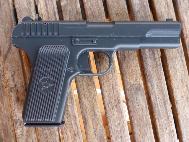 Pistolet automatique TT33 Soviétique (URSS) – Reproduction factice