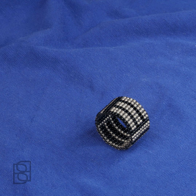 BOLD ALTERNATING LINES ring