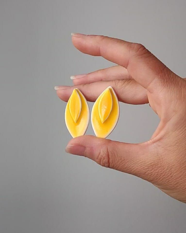 Candela efecto azulejo amarillo