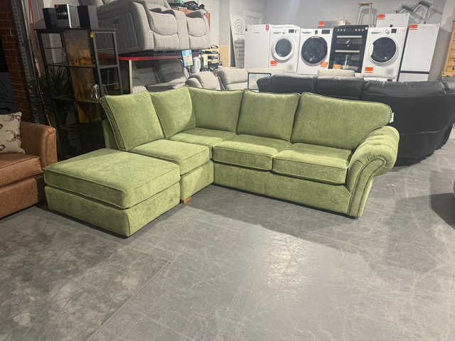 Valencia 5 seater with removable footstool £899