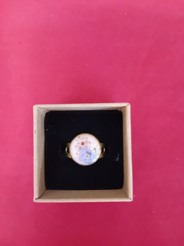 049 - Blue flower resin ring - Nature Inspiration