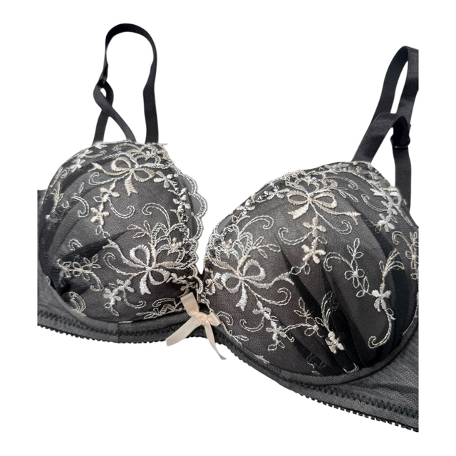 Black bow embroidered Japanese Bra UK 32B
