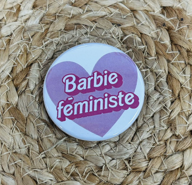 Badge Barbie féministe