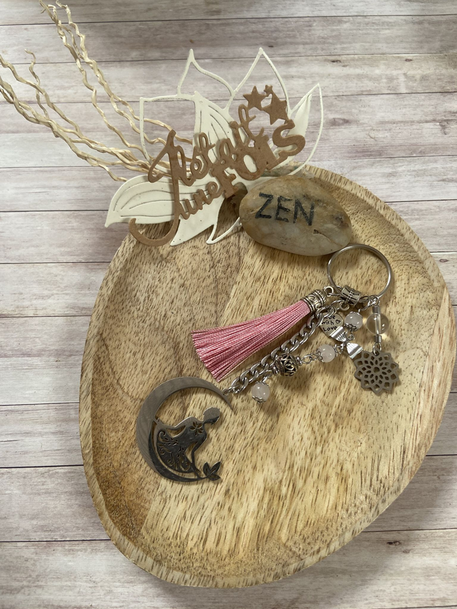 Porte clefs &quot;Méditation&quot; en quartz rose