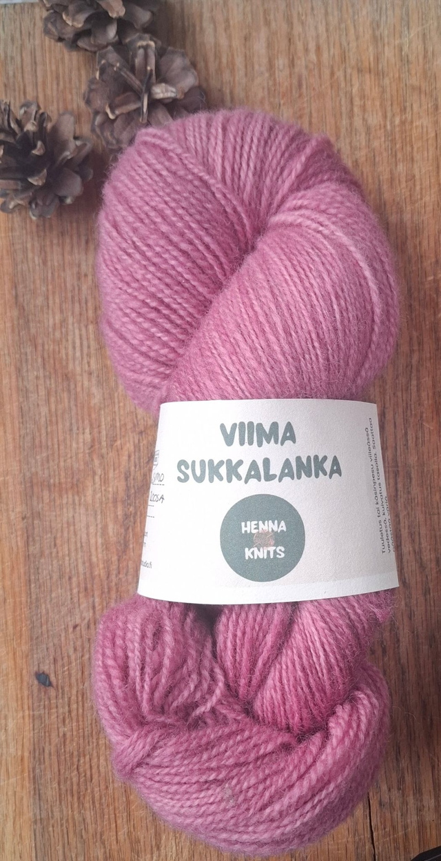 Viima – suomenlampaan villasukkalanka | Tummaroosa