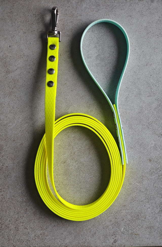 Laisse HEXA (jaune fluo) de 3 m de longueur (16mm de largeur)