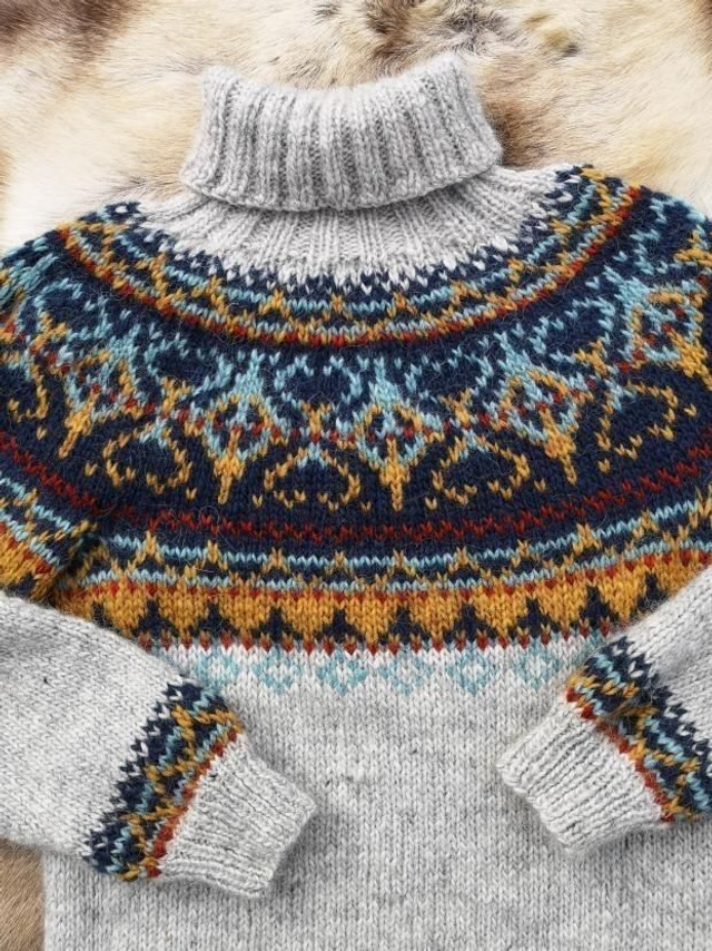 Alasuq Polar Sweater Kit - Col 23 (Light Ash & Golden Heather) - Wool & Pattern - Linka Neumann