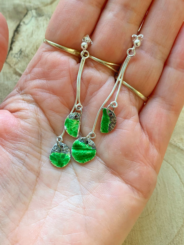 Boucles d'oreilles asymétriques en Argent recyclé - Pièces Uniques