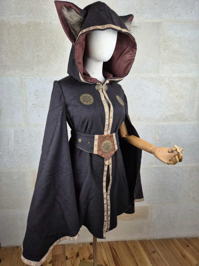 Cape à oreilles + Ceinture Marron