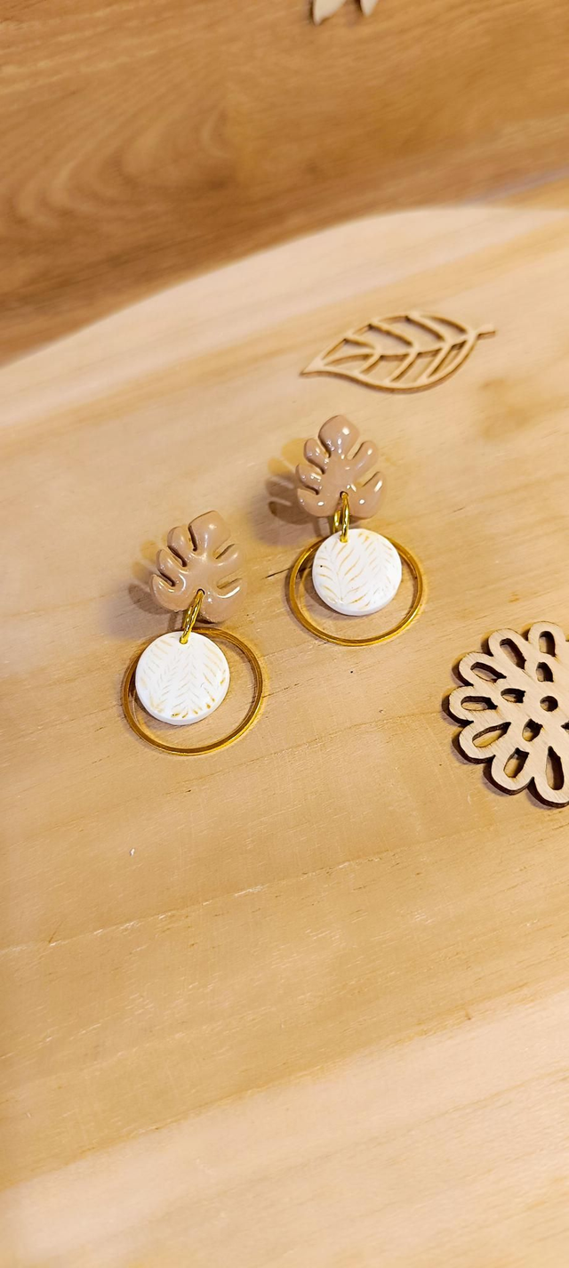 Boucles d&#039;oreilles - mini monstera 