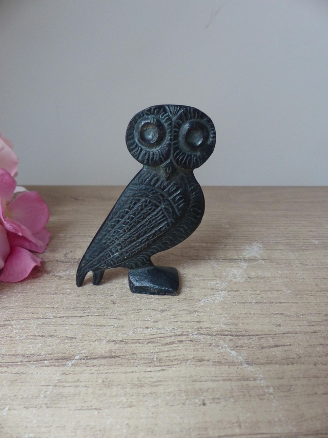 Statuette chouette en métal noir – sculpture vintage symbole de sagesse inspirée d’Athéna - décoration rétro pour bureau ou bibliothèque