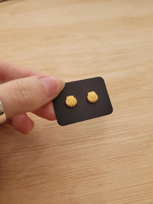 Gold stainless steel shell flat back stud earrings - SL-023