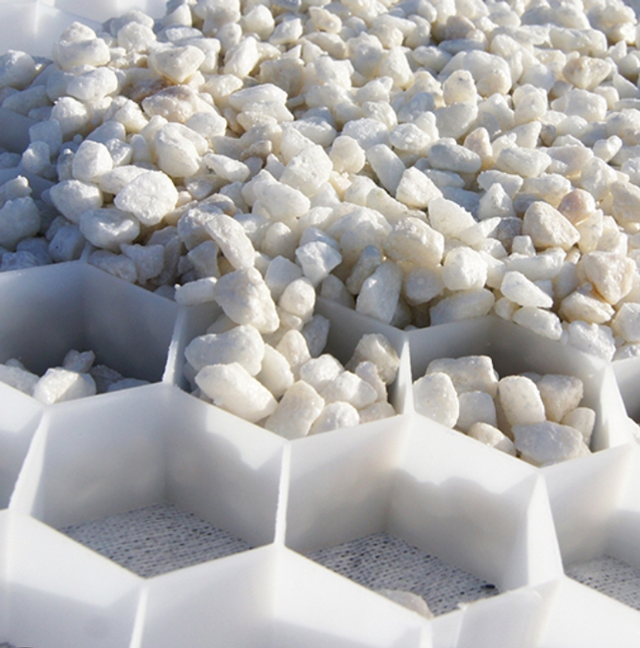 Dalle alvéolaire NIDAGRAVEL XL BLANC H30/1600x1200 mm ( prix unitaire soit 1,92 m2 )