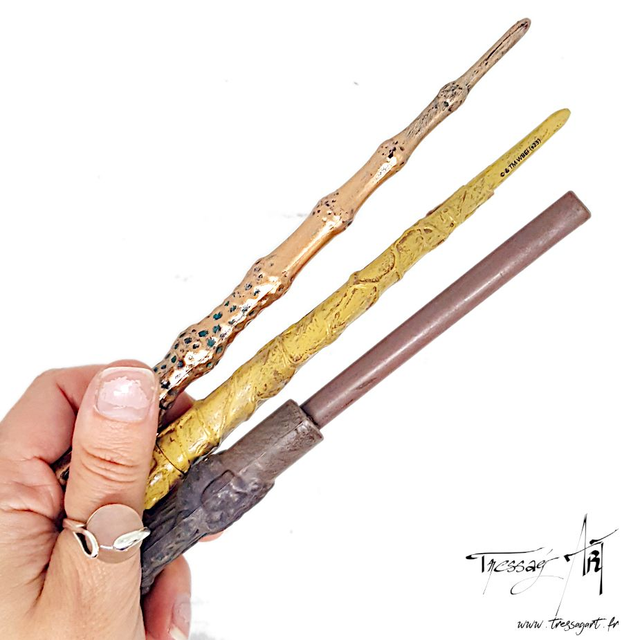 HARRY POTTER - SET DE 3 STYLOS BAGUETTES - LI038