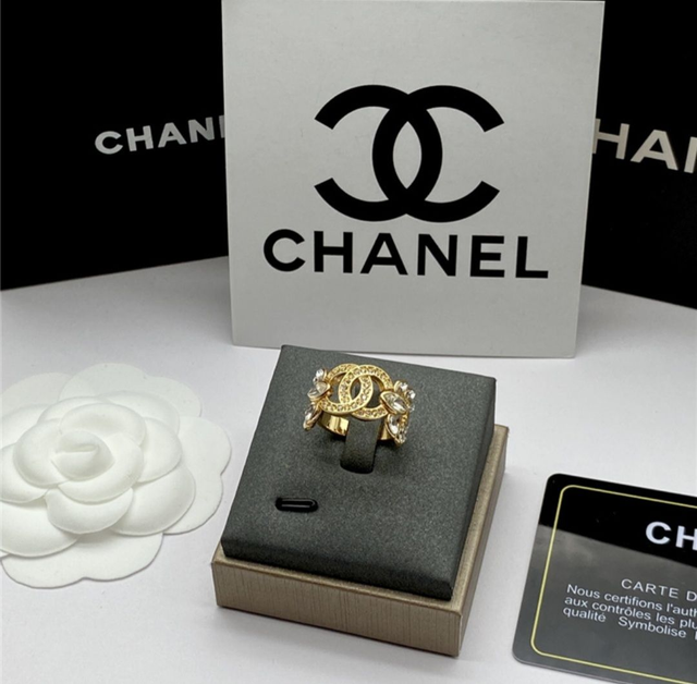 Bague CH