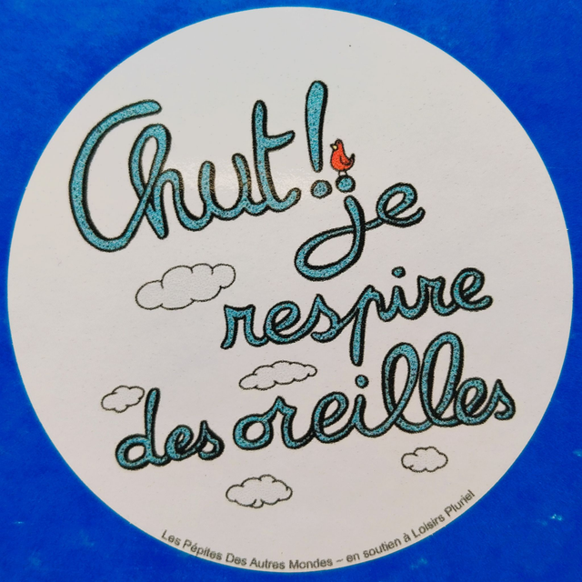 Sticker "Chut! Je respire des oreilles"