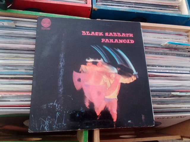 Black Sabbath - Paranoid