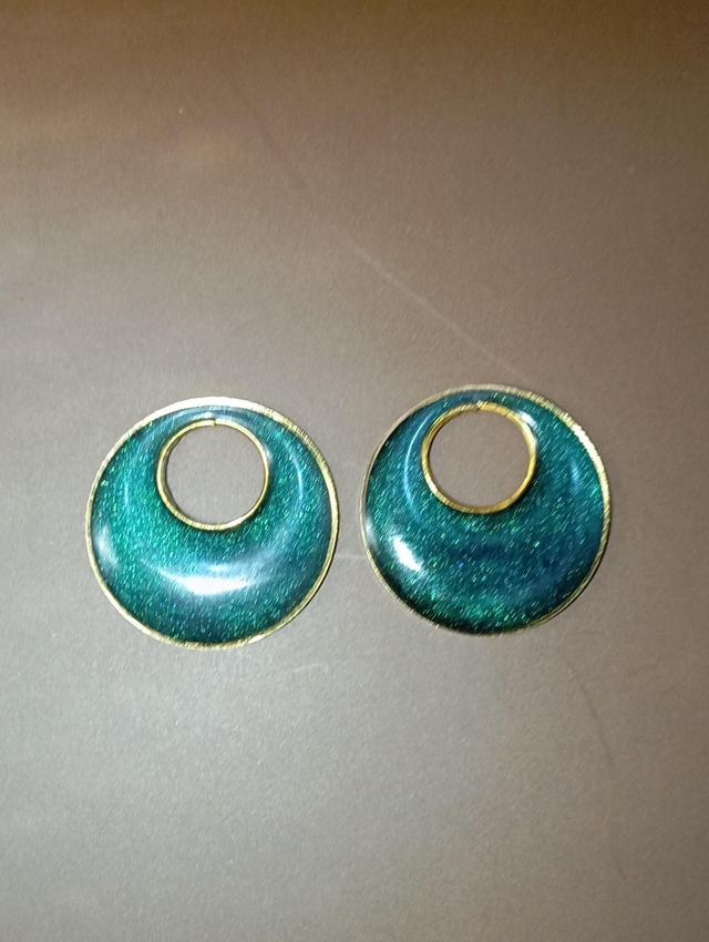 Pampilles noires nacrées vert